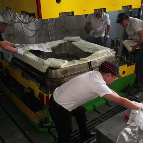 2000噸玻璃鋼風機外殼成型液壓機