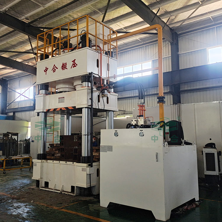 1250噸四柱液壓機.jpg